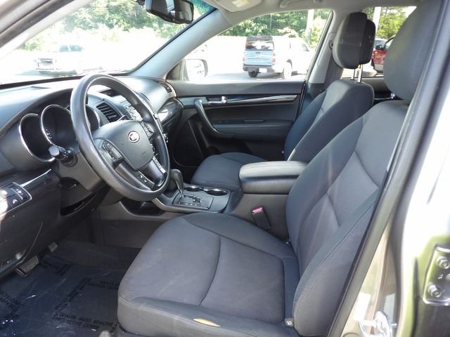 2012 Kia Sorento LX - Photo 13